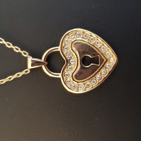 SIUMAL Gold Plated Cubic Zirconia Heart Necklace - Picture 2 of 7